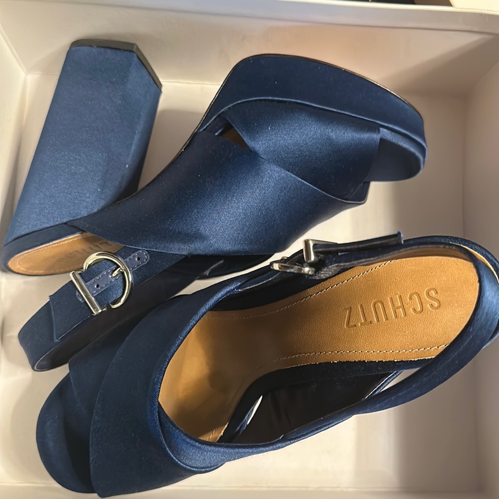 schultz blue heels size 8.5